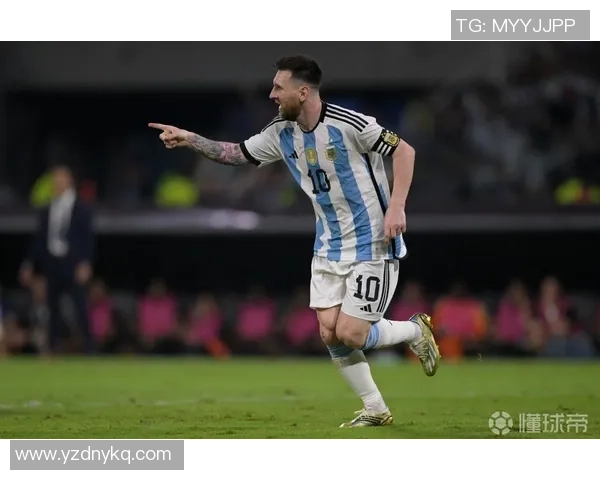 梅西职业生涯连续17年完成帽子戏法 2012年9次戴帽创历史纪录 梅西职业生涯连续17年完成帽子戏法 2012年9次戴帽创历史纪录